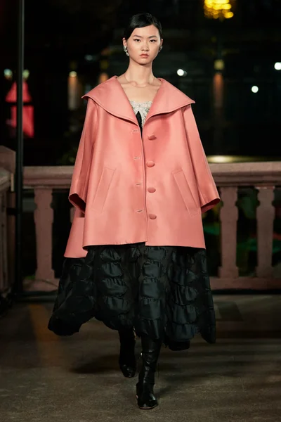 Look 5
